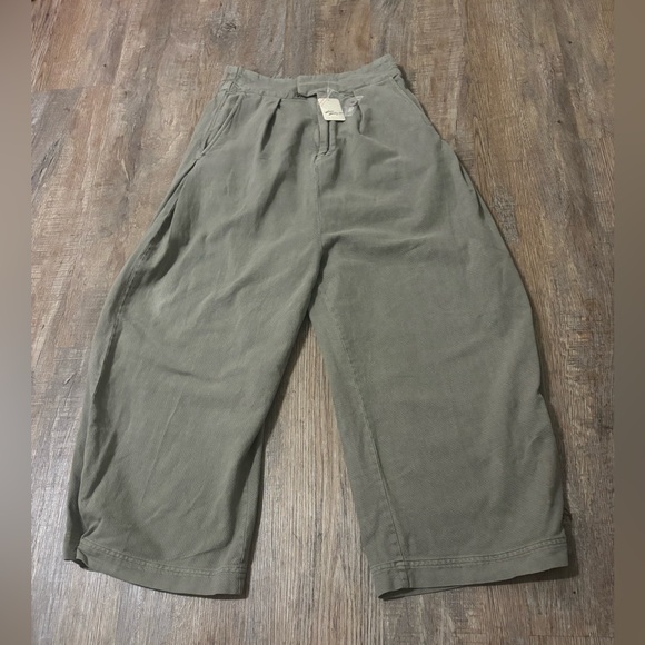 Free People Cool Harbor Barrel / Wide-Leg Pants In Army Green - Picture 4 of 14